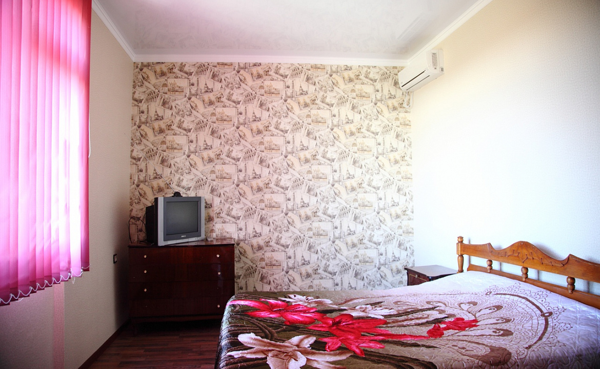 2-мест. Гостевой дом РОМАШКА. Сухум