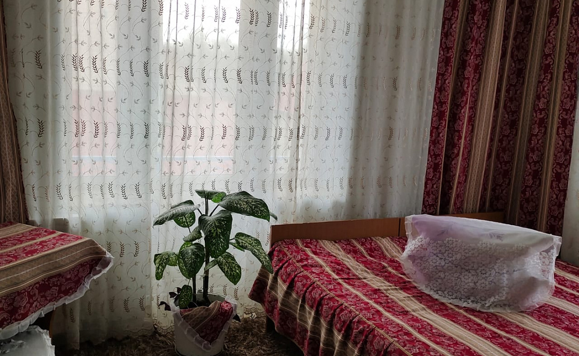 Комната. Гостевой дом "Ласточка" - Лоо. Лоо