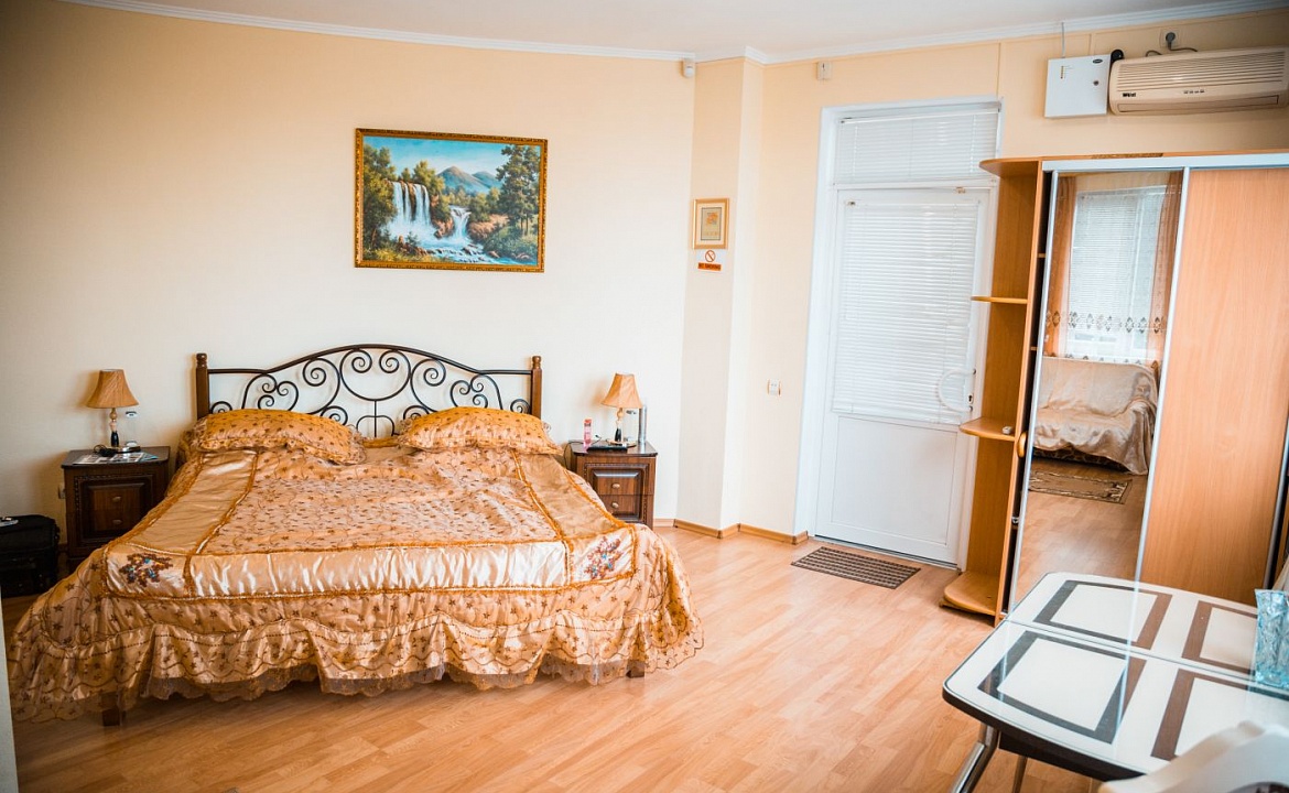 Полулюкс № 2.1. Гостевой дом частный "Мид". Ялта