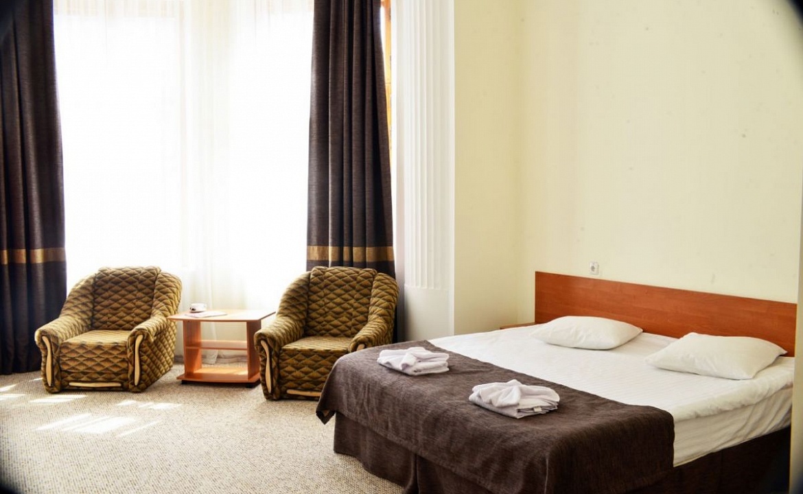 SUPERIOR. Отель "Grand Astoria". Феодосия