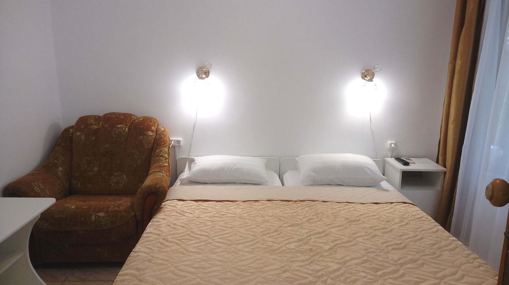 . Гостиница Розовый слон. Анапа