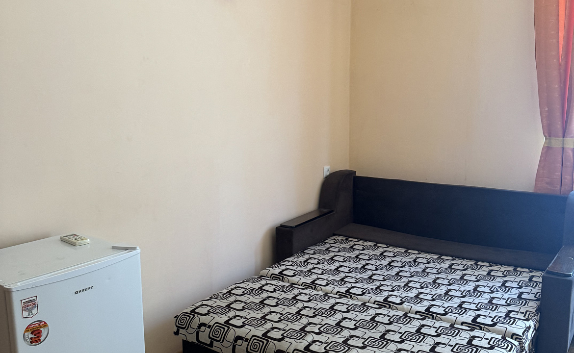 1 комнатный номер с балконом  . Гостевой дом "Пантера". Гагра