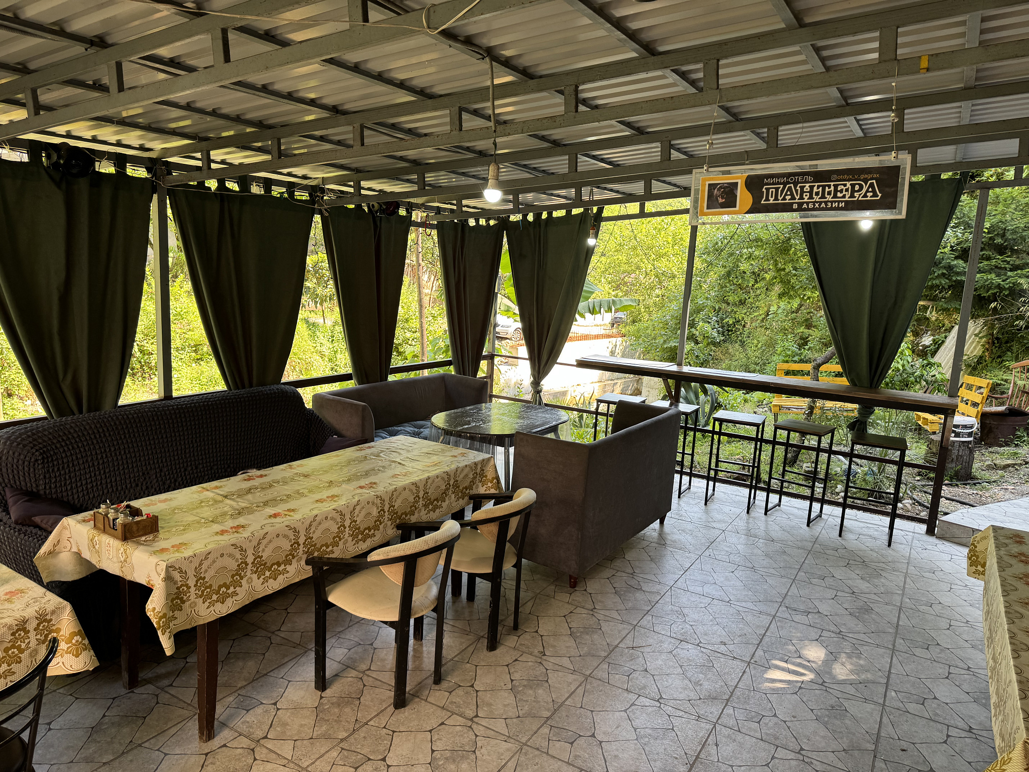 . Гостевой дом "Пантера". Гагра