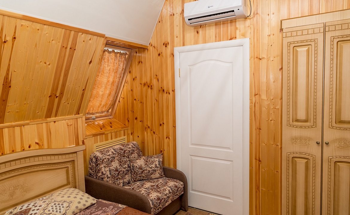 Трехместный номер класса стандарт со всеми удобствами. Гостевой дом "Ника" - Анапа. Анапа