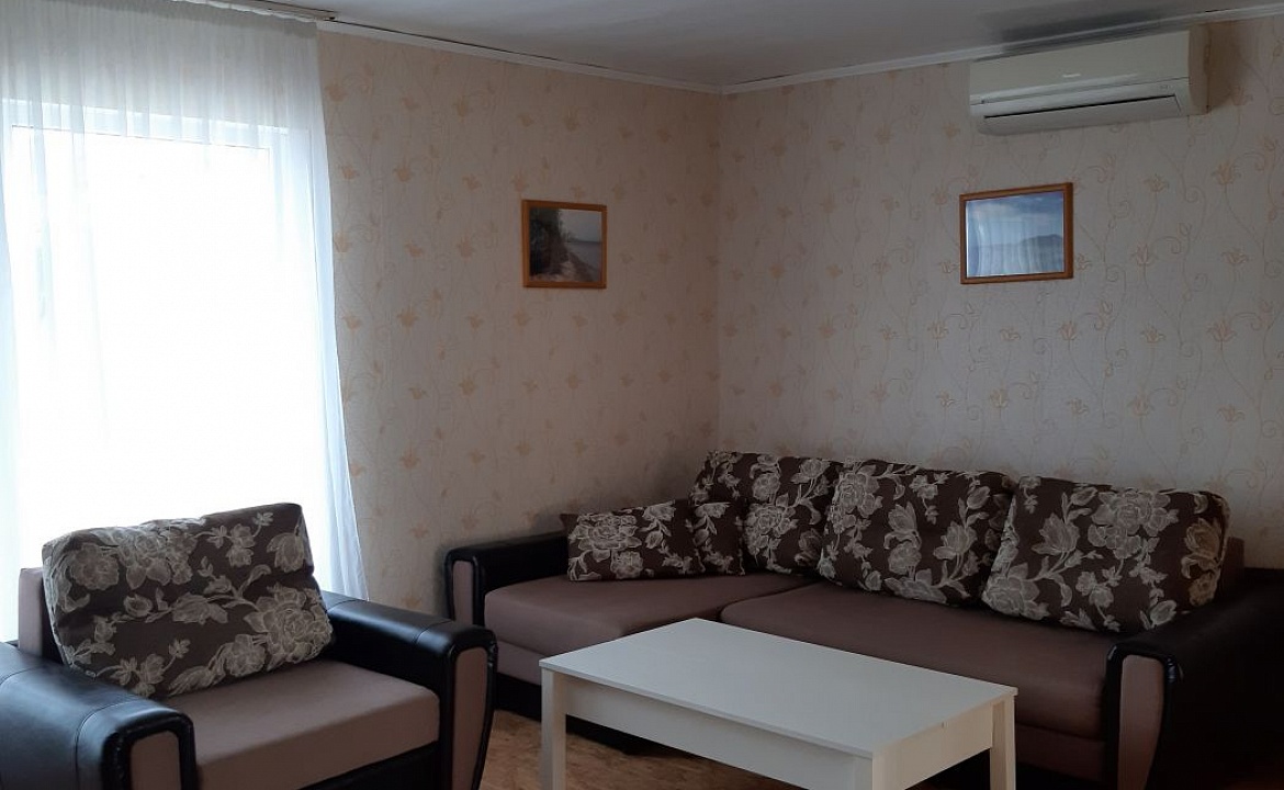 Четырехместный. Частный сектор "АБСОЛЮТ". Благовещенская