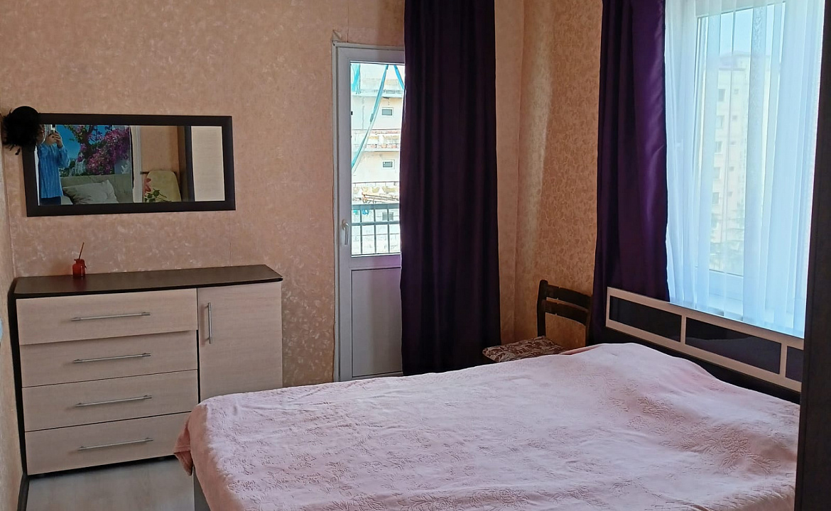 3х комнатная квартира под ключ. Квартира в многоквартирном доме Сухум. Сухум