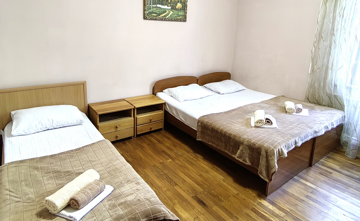 Двухкомнатный номер до 5 гостей. Гостевой дом "Цитрус". Лазаревское