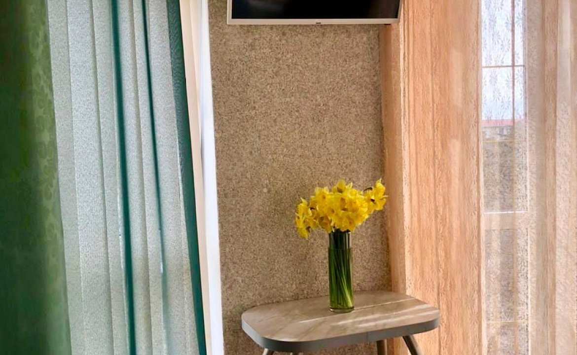 Круглый видовой номер. Отель Апарт отель "Дуэт". Ялта