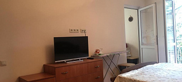 Квартира в многоквартирном доме Однокомнатная квартира - Сухум