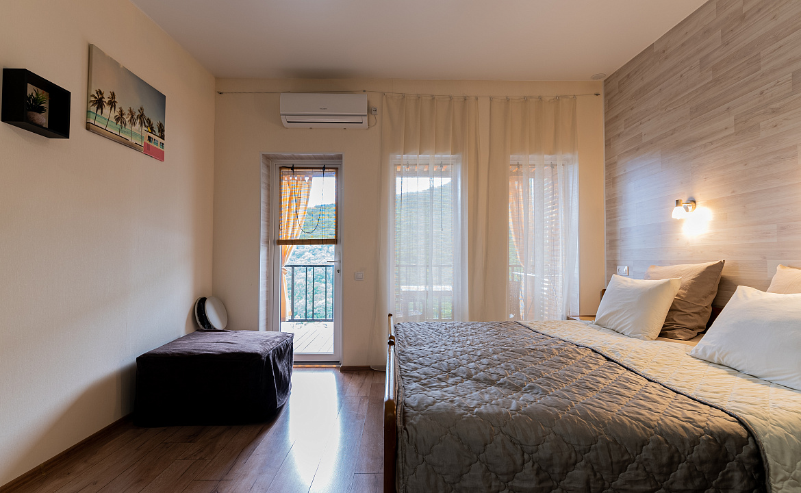 Номер категории «Комфорт» №2. Abrau Family. Абрау-Дюрсо