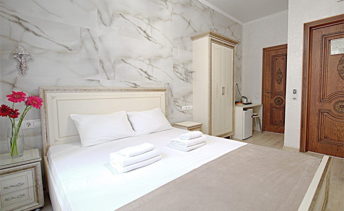 Двухместный стандарт. Отель "Сочи Галерея Парк". Сочи