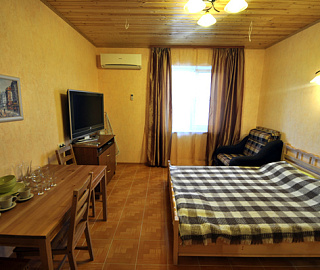 Апартаменты с гостиной, двумя спальнями и верандой. Гостиница "Resort-betta"   . 