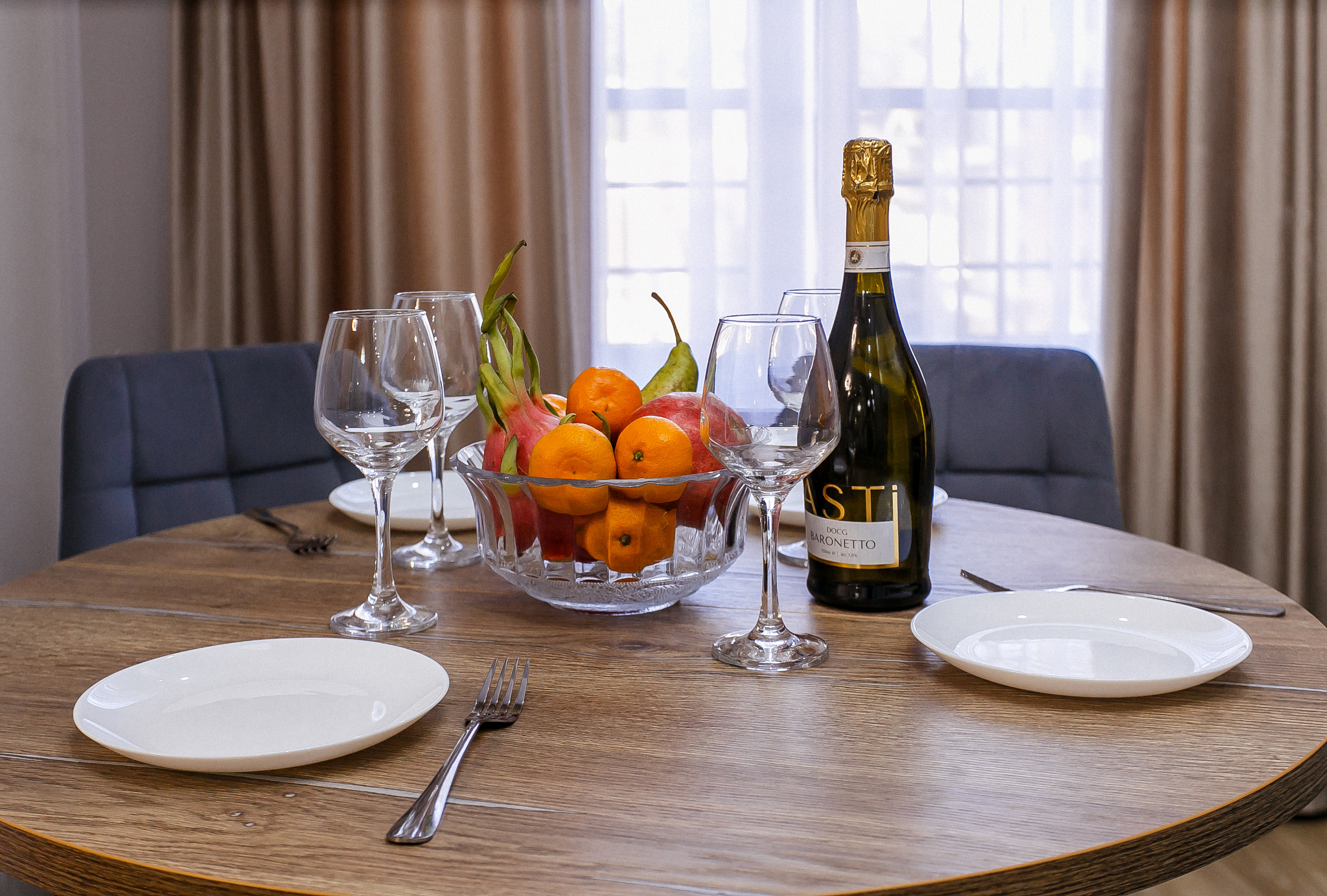 . Квартира в многоквартирном доме Квартира на первой линии с отдельной спальней. Дагомыс