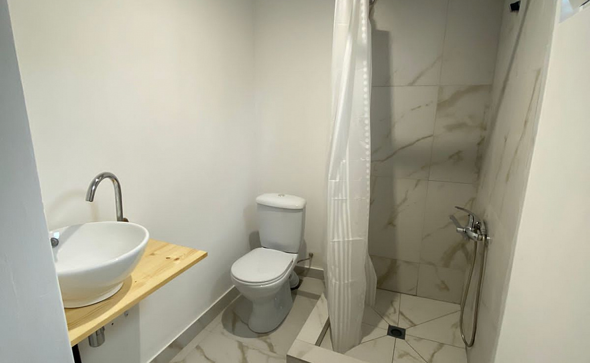 Двухкомнатные апартаменты-студия. Частный сектор Buffalo . Сухум