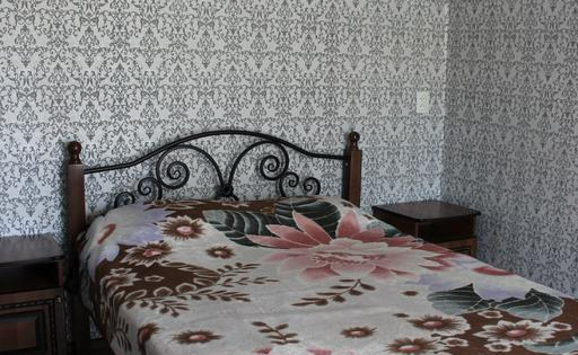 Номер с террасой . Гостевой дом У Наталии . Джубга