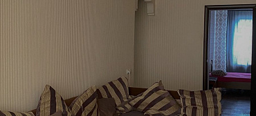 Двухкомнатная квартира у рынка 