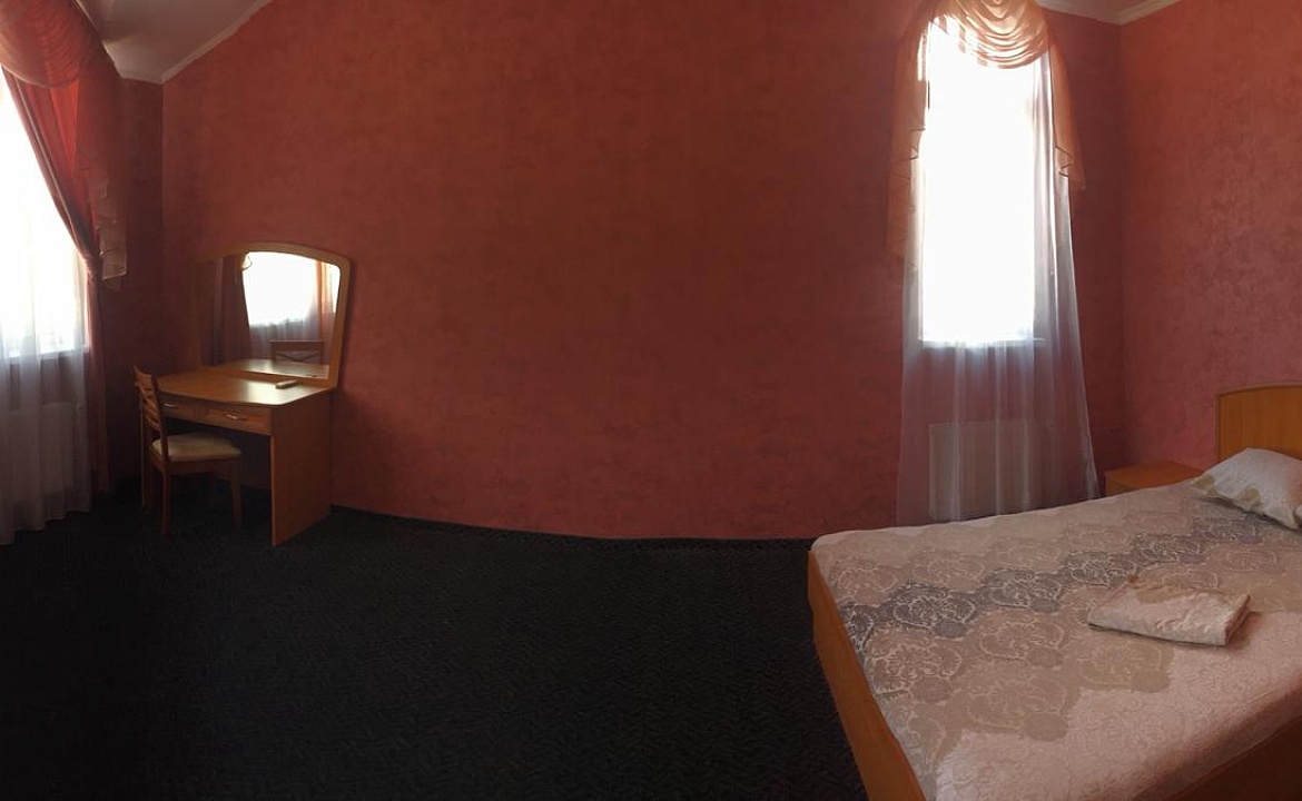 Трёхкомнатный номер. Гостевой дом УютПлюс-Ялта. Ялта