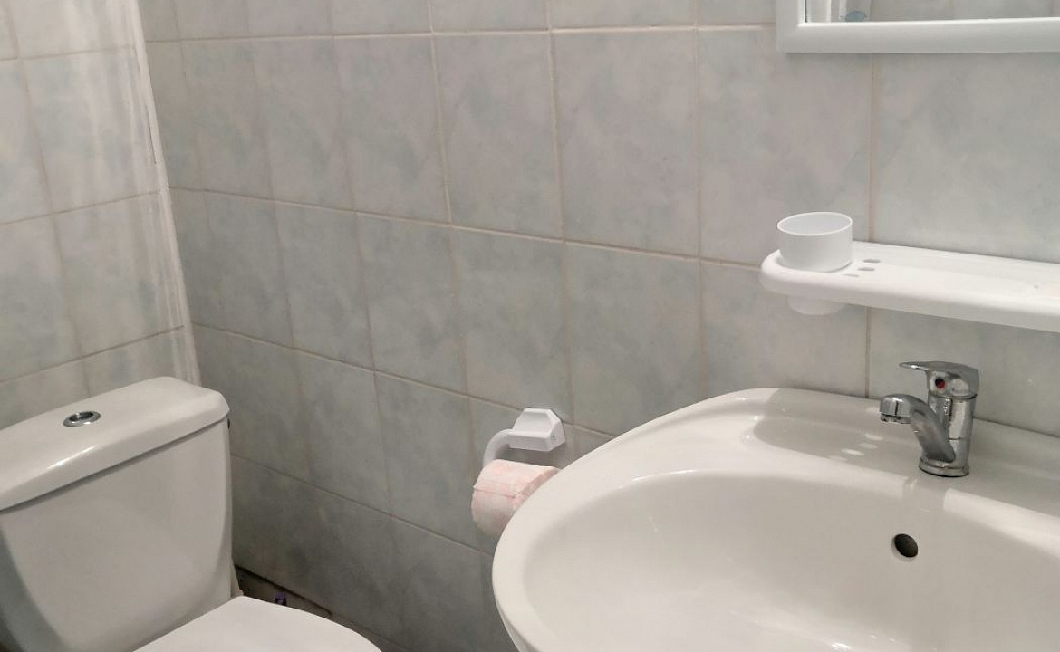 Номер в цоколе 2-х местный. Гостевой дом "Астра" - Витязево. Витязево