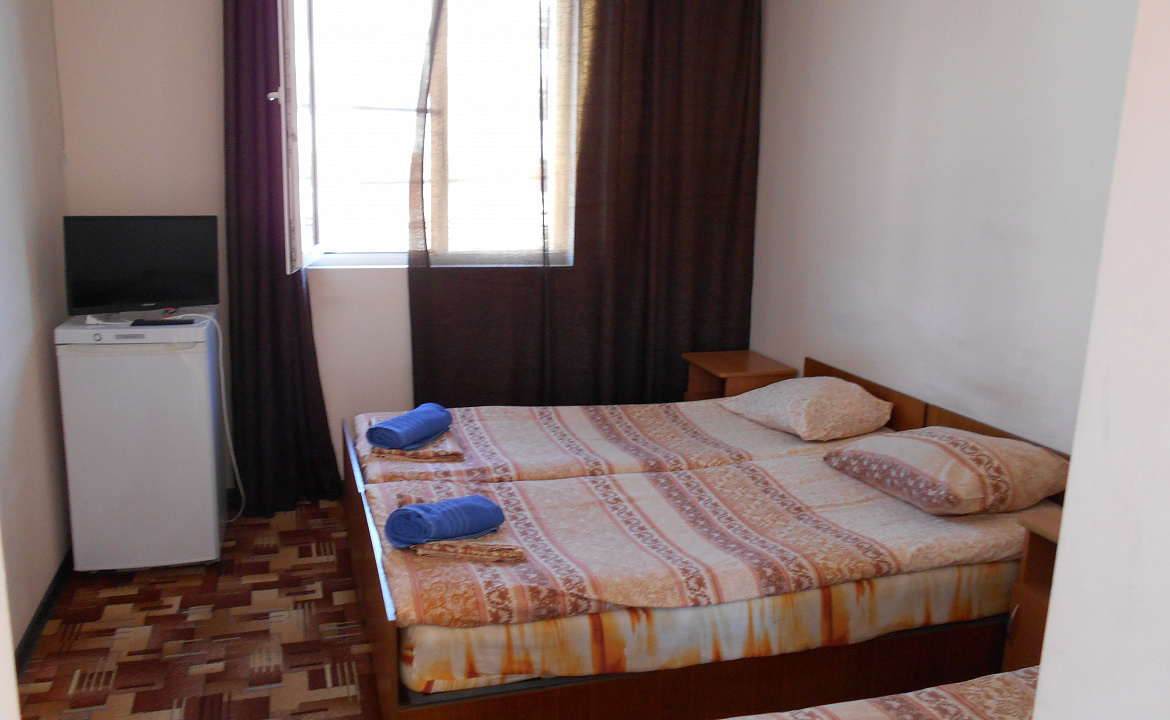 3-х. мест. Стандарт.. Гостевой дом "На Главной". Якорная Щель