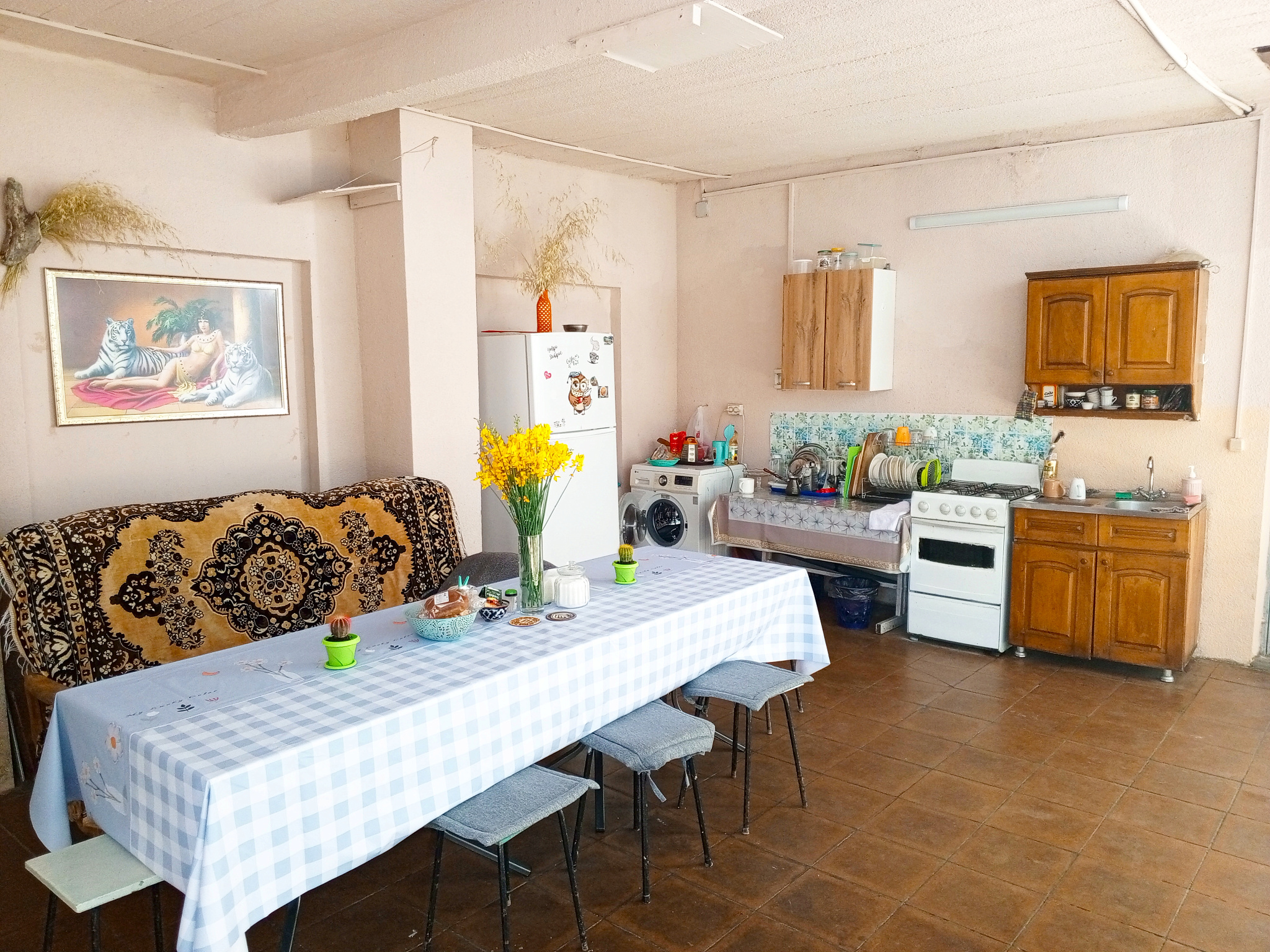 . Отель "Гермес" . Вардане . Отель "Гермес" . Вардане