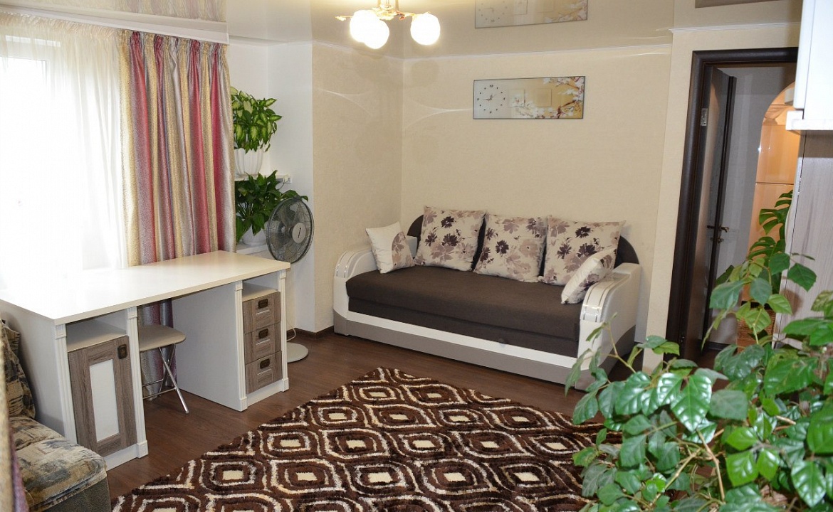 Семейный. Гостевой дом Райский уголок. Ялта