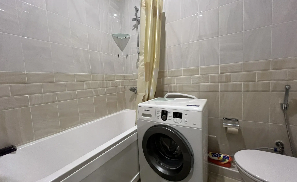 Просторный апартамент с террасой и ванной 1к2. Светлая квартира с террасой и морем. Дагомыс