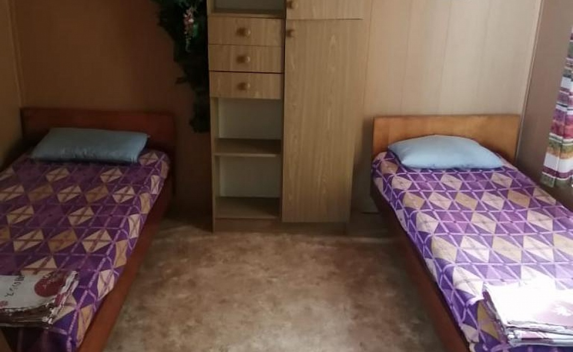 6ти-местный на 2 этаже. База отдыха ПЛАТАН. Голубицкая