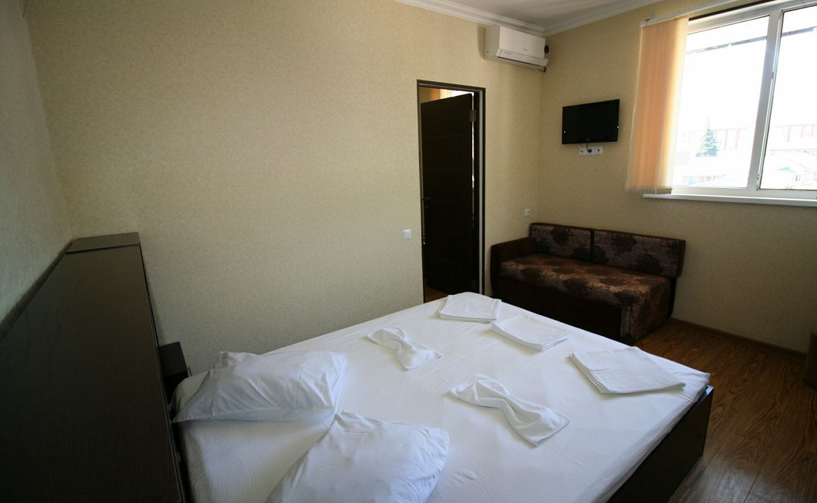 Люкс. Гостевой дом «Мандарин». Гагра