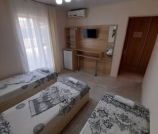 3-х местный номер Стандарт. Частный сектор "Итальянский дворик". 