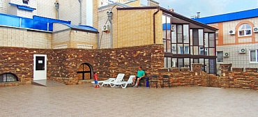 Гостевой комплекс "Дворянское гнездо" Гостевой комплекс "Дворянское гнездо"