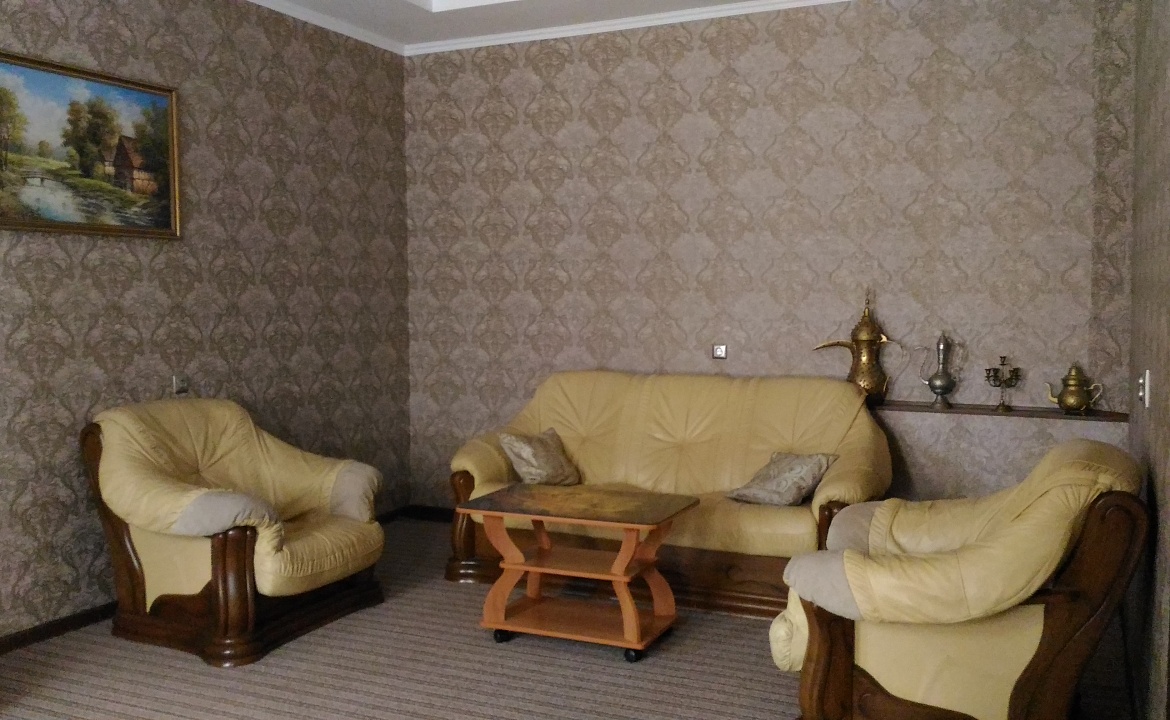 Люкс двухкомнатный. Гостевой дом На Пролетарской. Евпатория