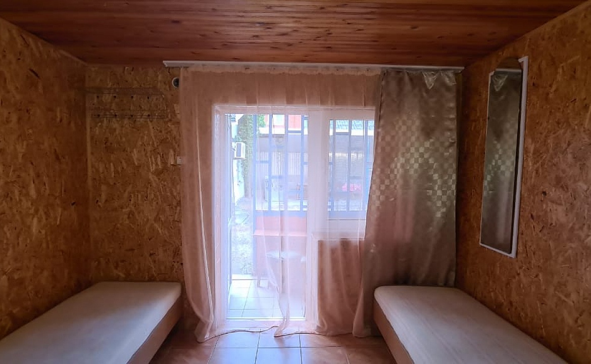 эконом 2-х местный. Частный сектор Спартак. Голубицкая эконом 2-х местный. Частный сектор Спартак. Голубицкая