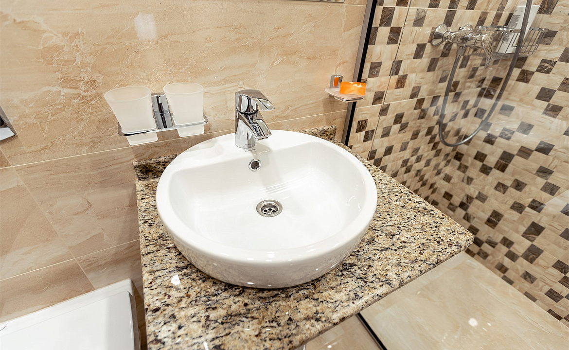 Люкс семейный. Отель «Южные Ночи». Кабардинка