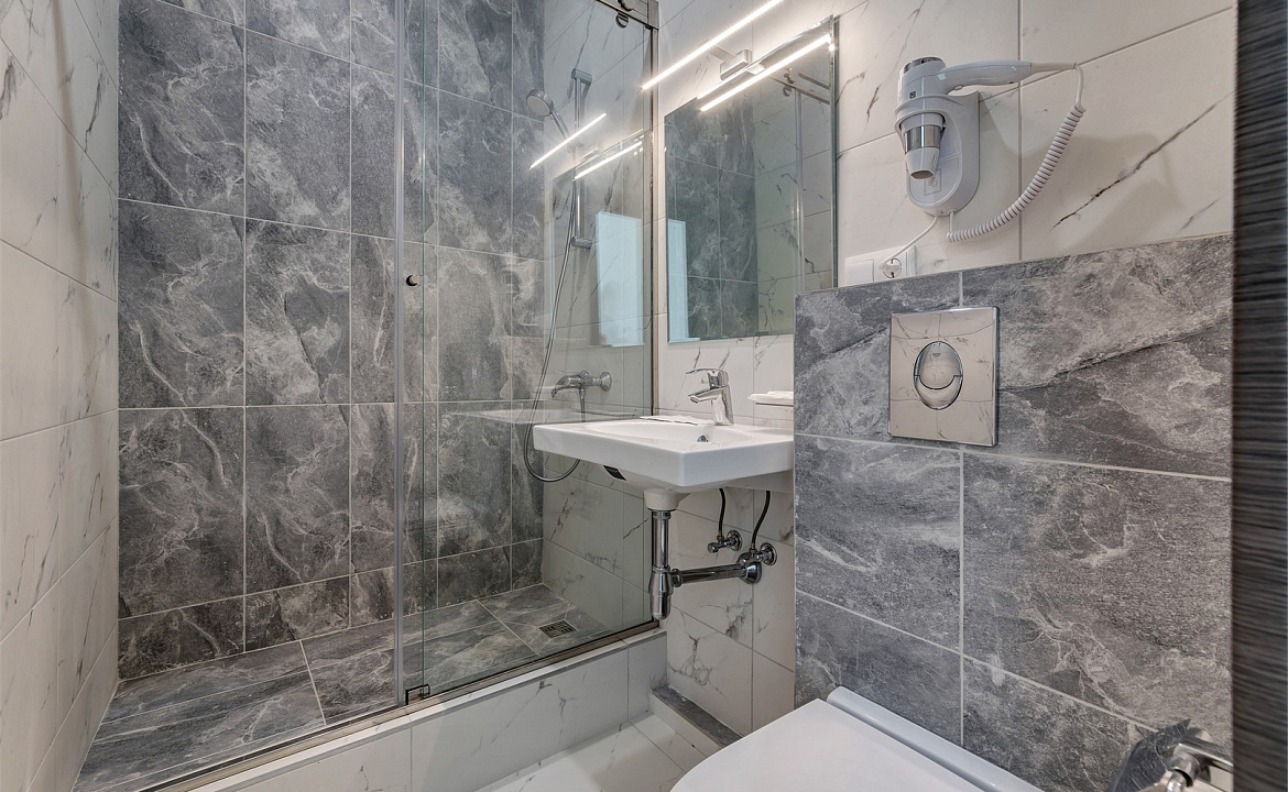 Улучшенный 3х-местный. Отель Премьер. Геленджик