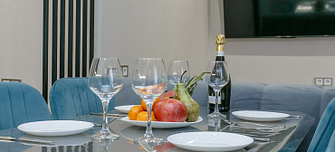 Квартира в многоквартирном доме Современный апартамент на первой береговой