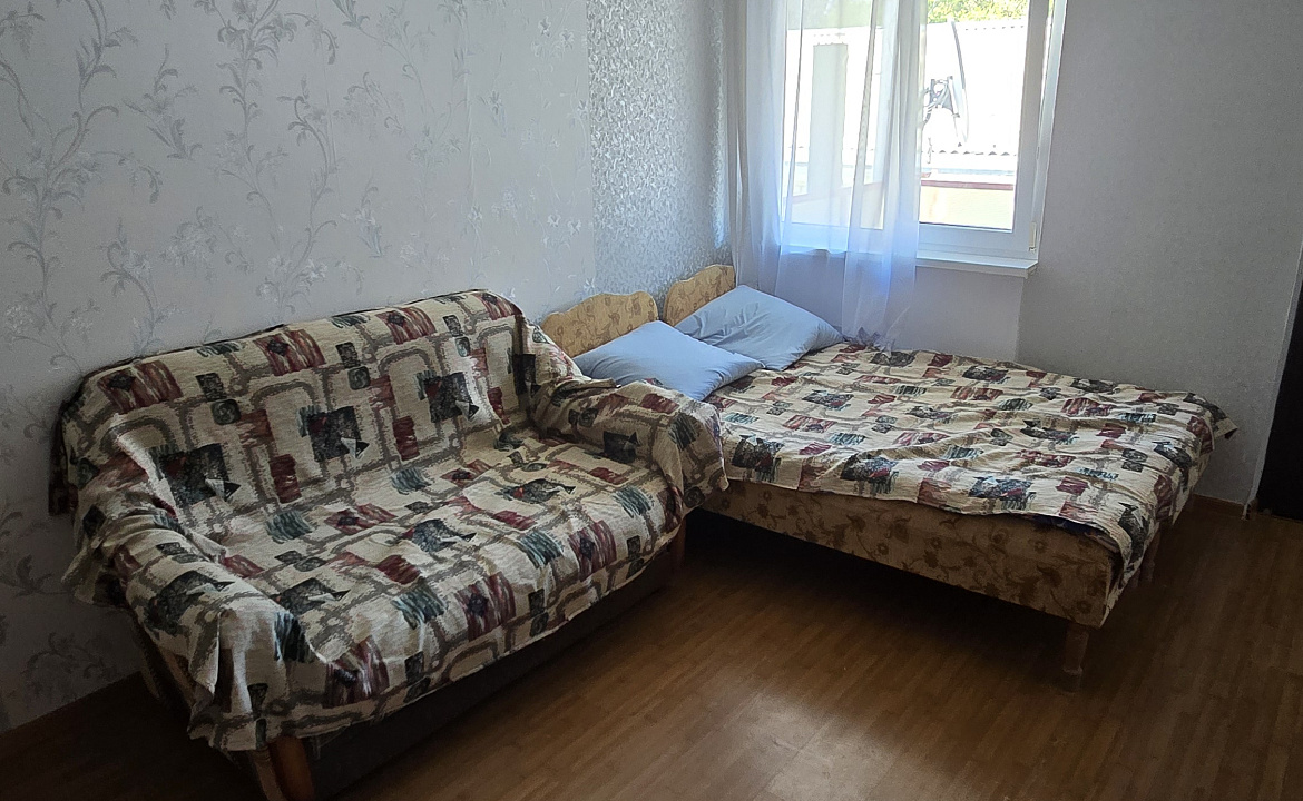 Четырех местный номер . Гостевой дом Лето. Шепси