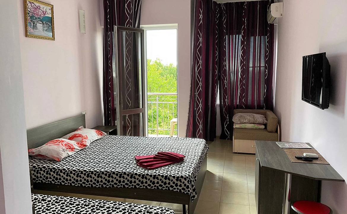 Четырёхместный люкс. Гостевой дом “Стерх”. Лоо