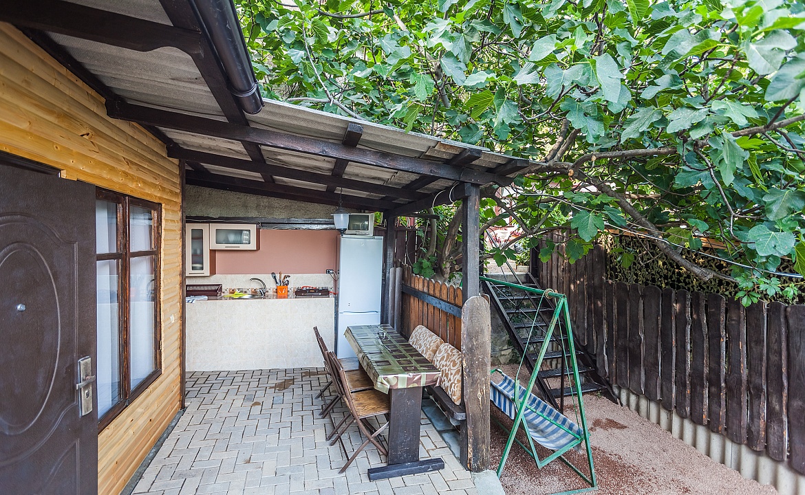 Семейное бунгало. Гостевой дом Пролетарская 12. Гурзуф