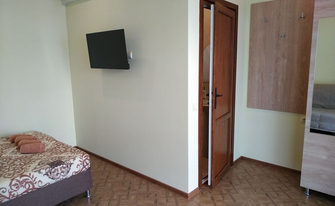 4х местный с удобствами. Частный сектор Гостевой дом "Leto". Кабардинка 4х местный с удобствами. Частный сектор Гостевой дом "Leto". Кабардинка