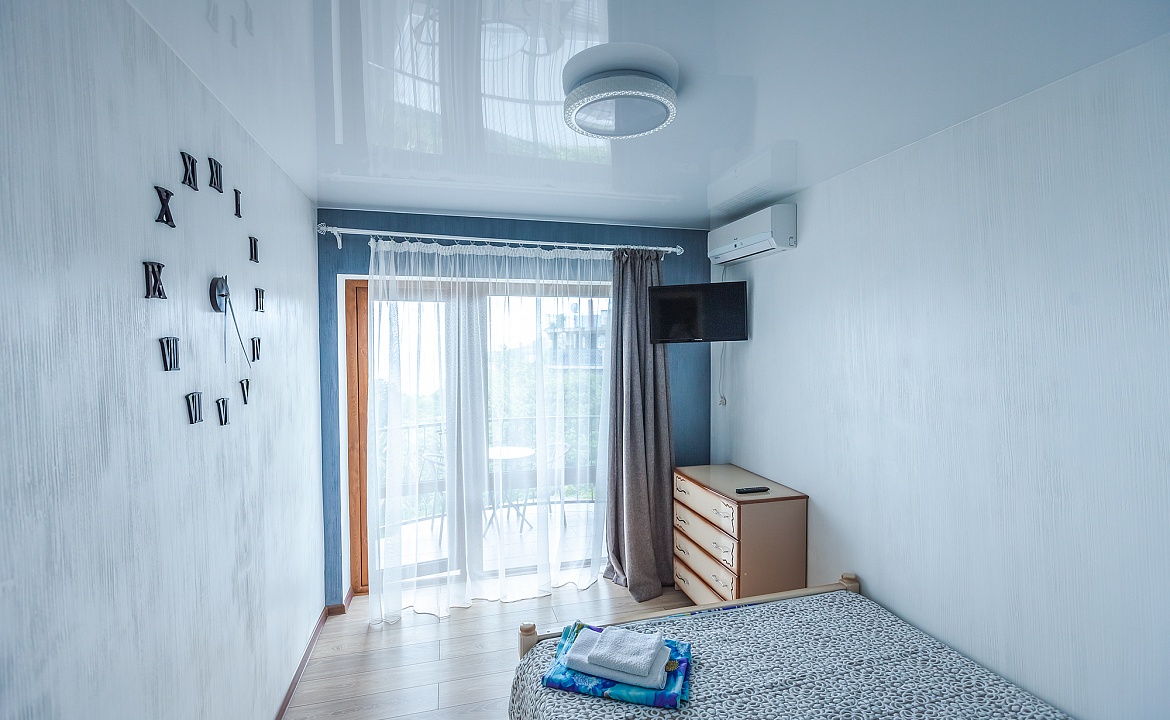 Видовой 3х к. до 6 чел. Гостевой дом Пролетарская 12. Гурзуф