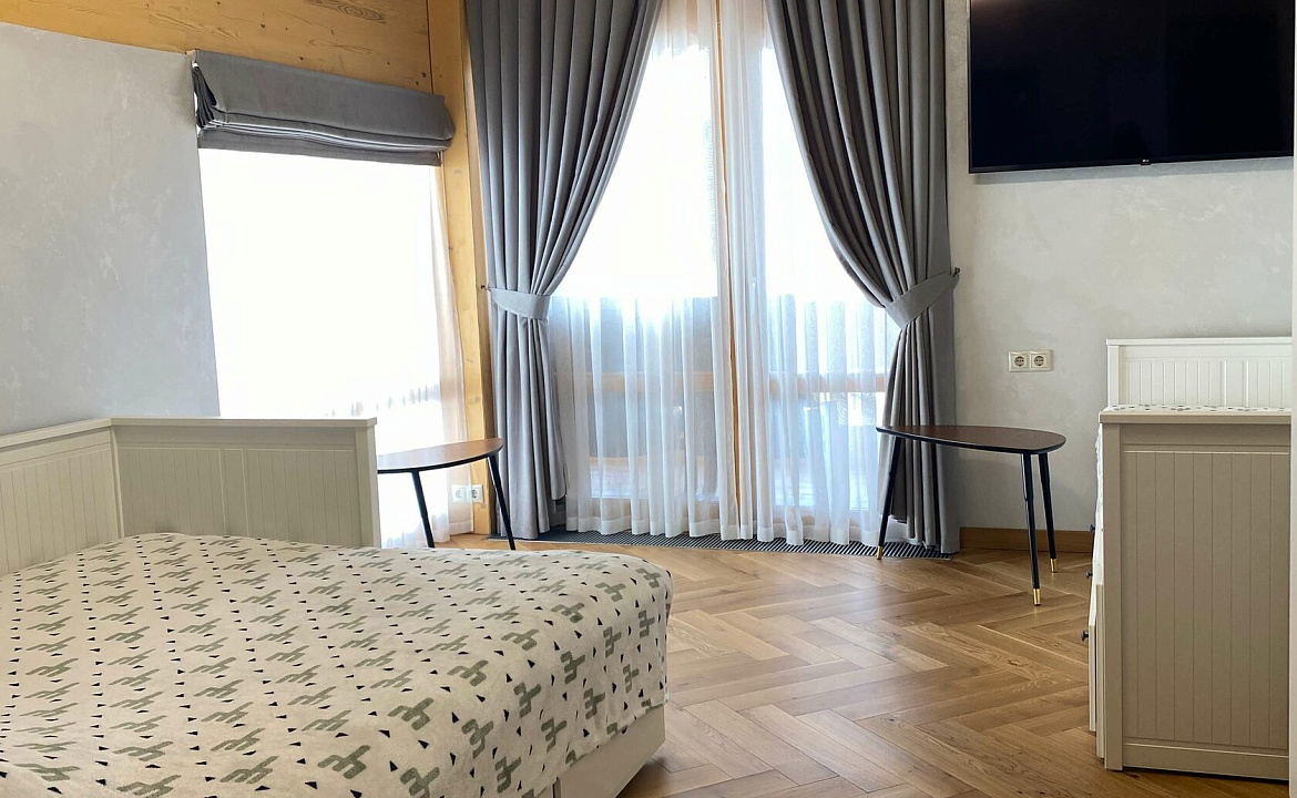 Шале 200 м. Жилье посуточно "СЧАСТЬЕ В ГОРАХ". Красная Поляна