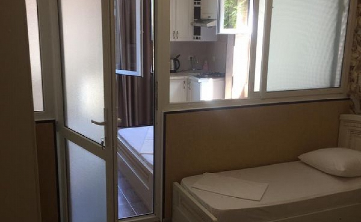 Двухкомнатный с кухней 3-4-х местный. Гостевой дом "Ариф". Лоо