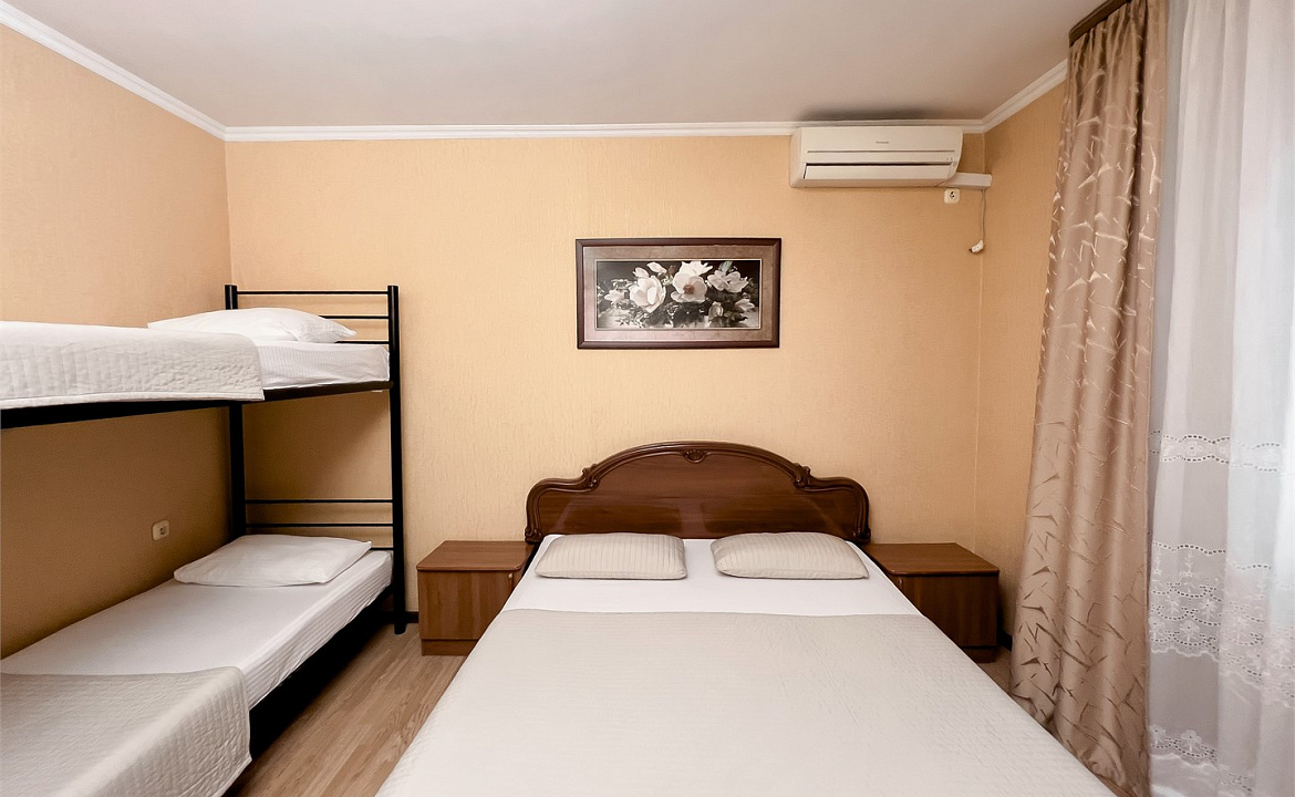 Семейный номер. Отель "VIVA Лариса". Адлер