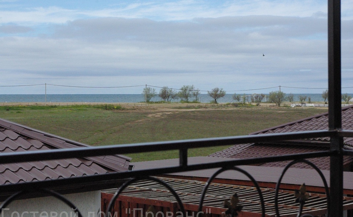 Двухкомнатные апартаменты- ЮГ. Гостевой дом «ПРОВАНС». Витино