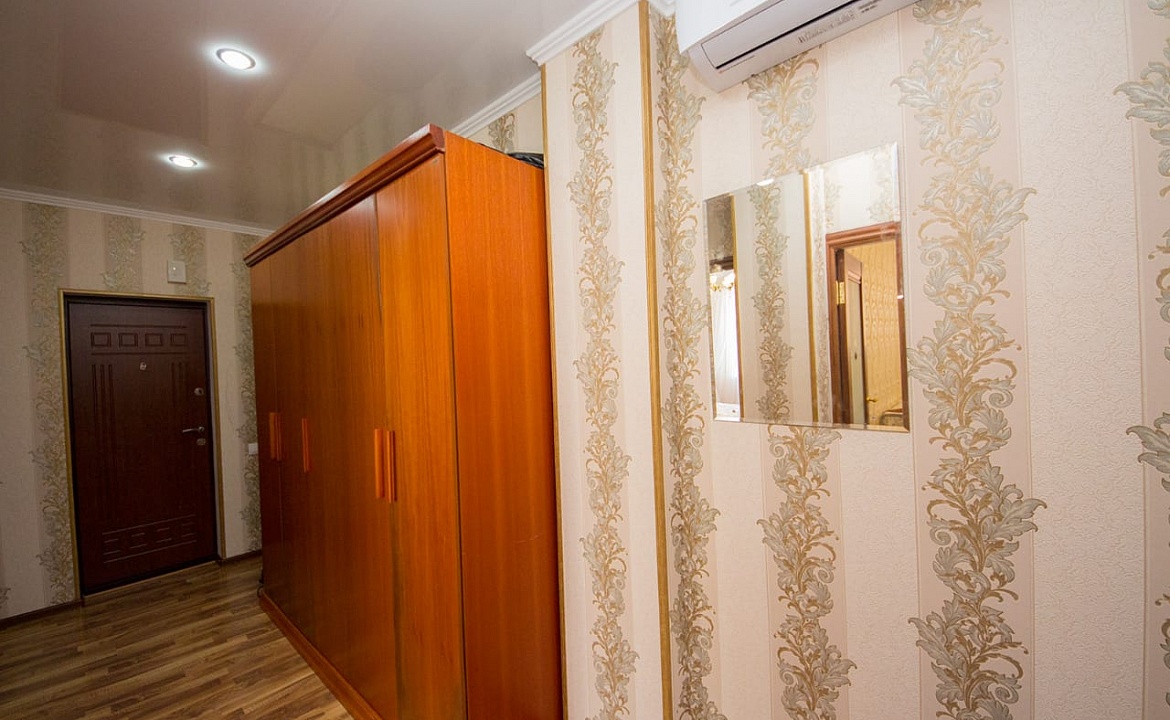 Квартира. Квартира в многоквартирном доме 40 лет Победы 114. Анапа