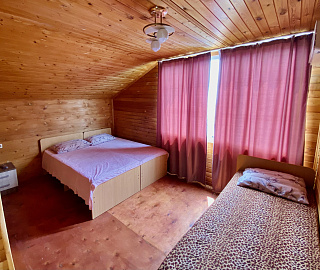 Трехместный номер «Стандарт». Частный сектор Анастасия на Айвазовского 7. 