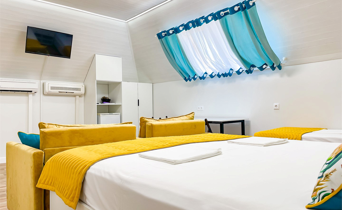 Стандарт 3-х местный на 1-ом этаже. Отель Автор. Анапа