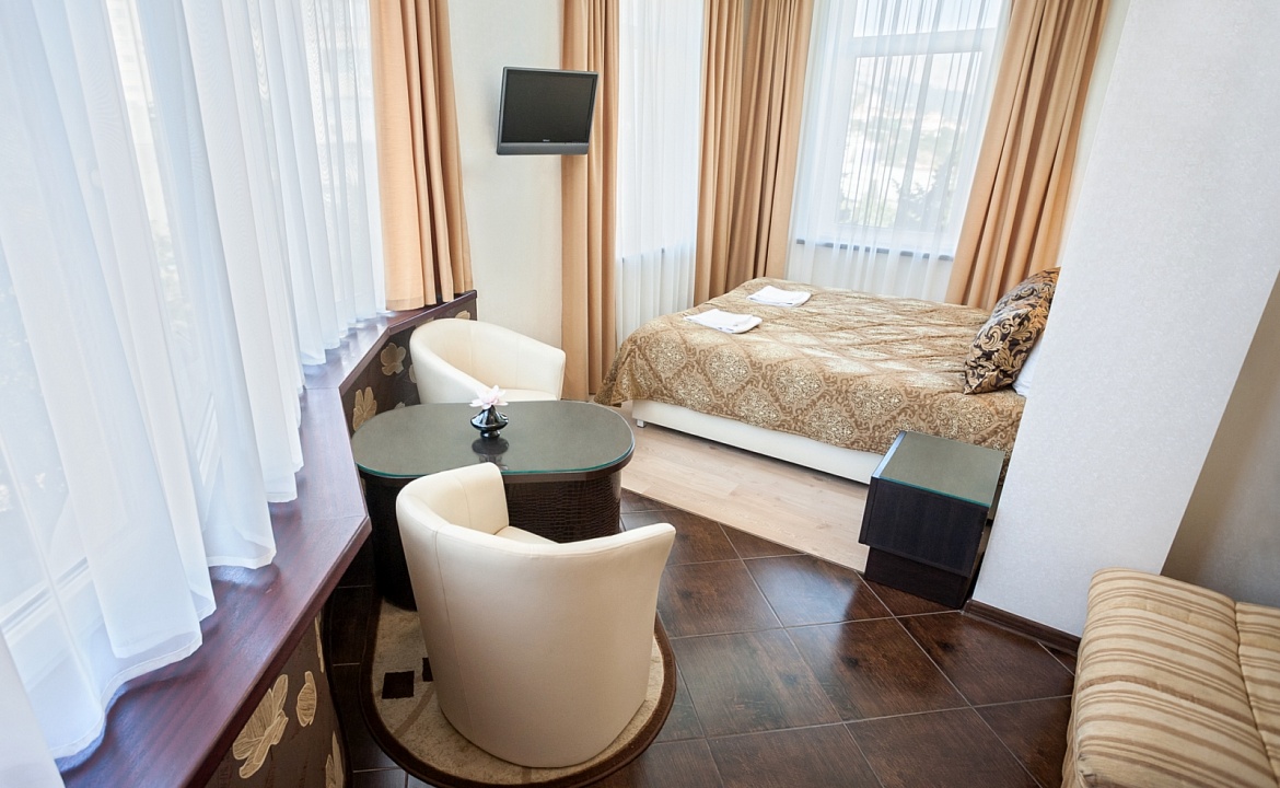 3-х местный стандарт. Отель "Гранд Флер". Форос