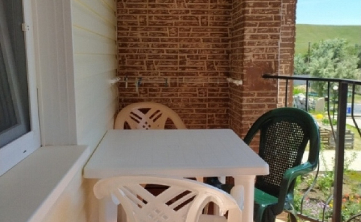 Двухкомнатный номер 4х-6ти местные. Гостевой дом Гостевой дом «Алмарис». Керчь