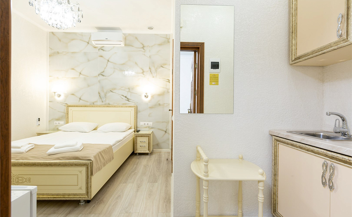 Двухместный с кухней без окна. Отель "Сочи Галерея Парк". Сочи